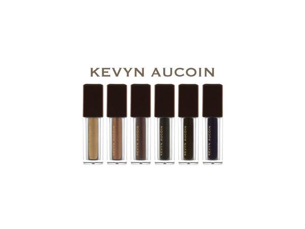 kevyn_aucoin's tweet image. Check out our NEW Loose Shimmer Shadows &amp;amp; their unique roller ball applicator. Convenient,fuss free &amp;amp; precise #MUsavior