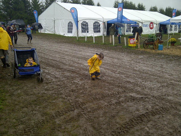CityNewsKIT's tweet photo. Despite #muddy conditions, plenty of fun to be had at #IPM2012 http://t.co/It7ONHXu