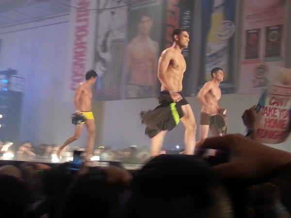 previewph's tweet image. Theyre just getting started, ladies! #CosmoBachelorBash