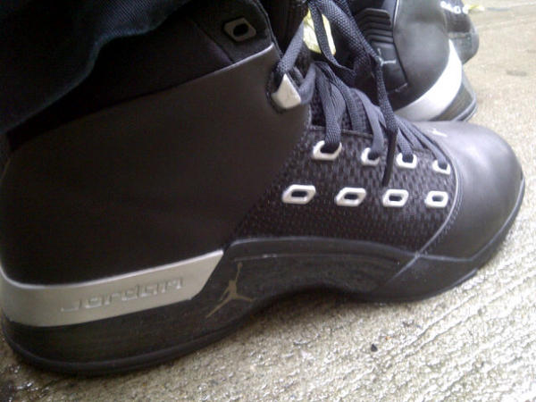 JusCoolNYC's tweet image. COOL Steppin' 9-18-2012: 2002 Air Jordan XVII #TenYearFRESH ☺ ♥ ☺