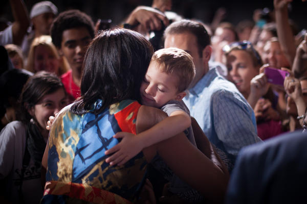 RT <a href="/MichelleObama/">Michelle Obama</a>: A photo that makes us smile (widely):