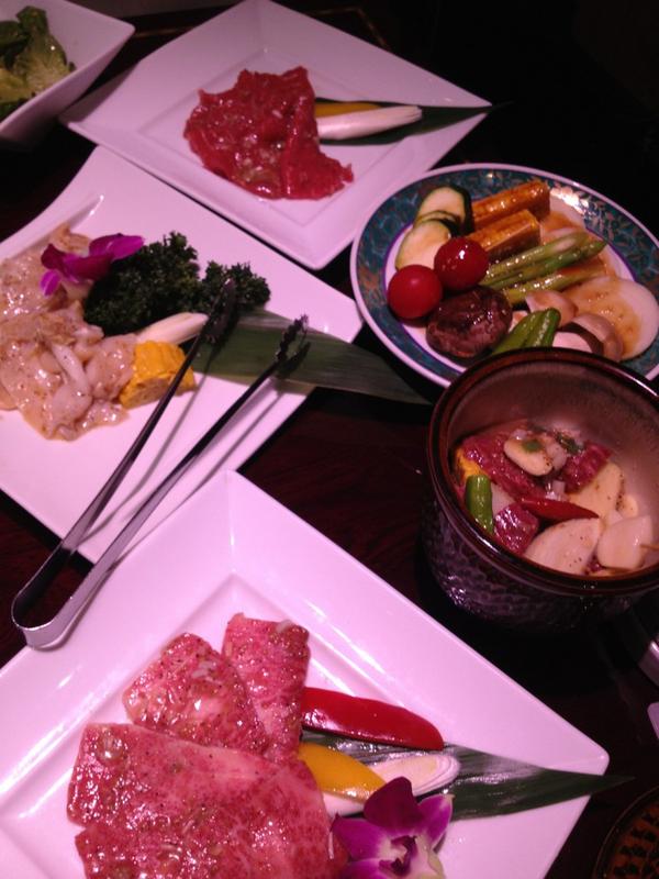 NikeMacd's tweet photo. 新宿で焼肉。
頼みすぎてヤバイ量だった。 http://t.co/yRmvnvfa