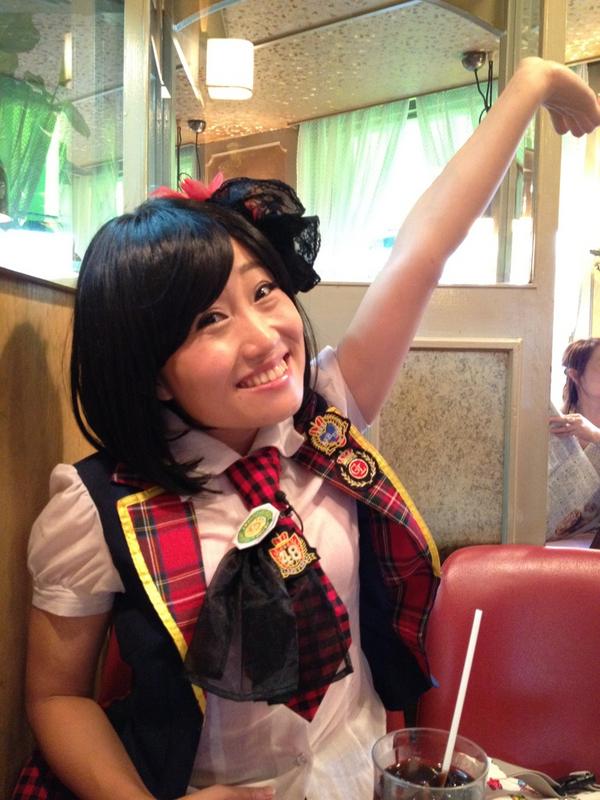 tesyuxo's tweet photo. 下の上かなw RT @tkokinosita: 大島優子？！ http://t.co/lAoyifAy