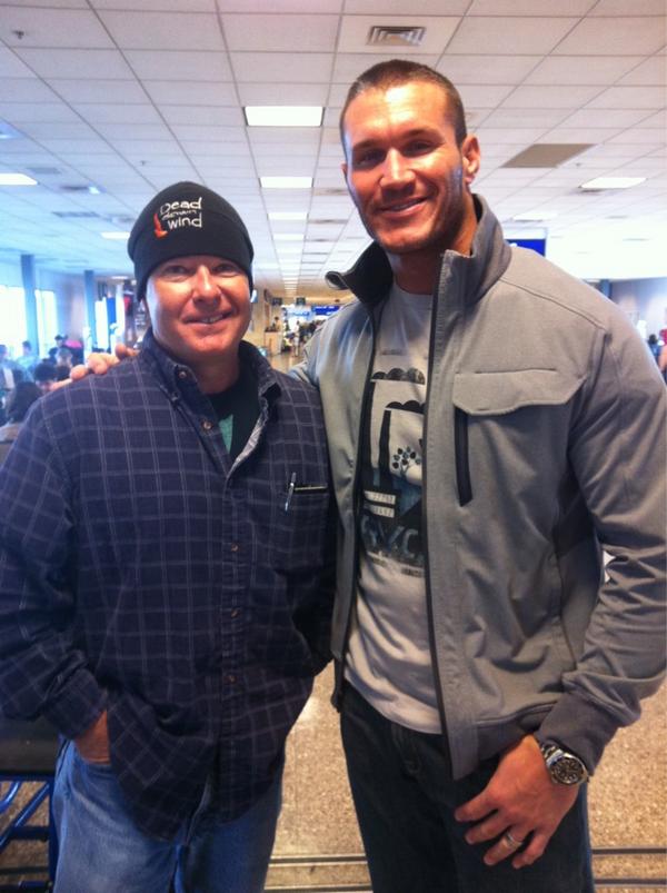 “<a href="/keithmarkmra/">Keith Mark</a>: Hanging with <a href="/RandyOrtonRKOx/">Laura</a> on the way to Vancouver! ” nice to meet u Keith! I'd love to do the show!!