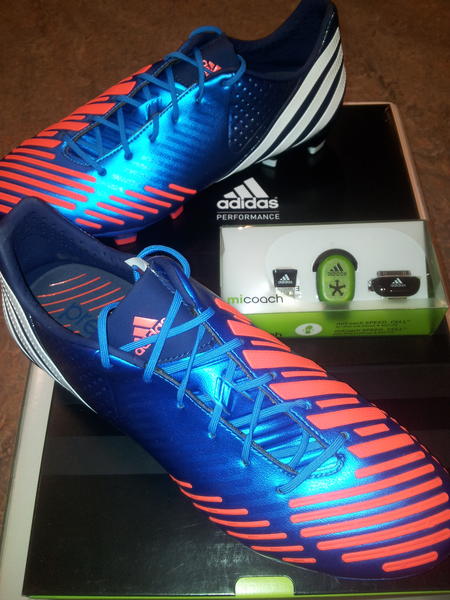Bij Reus Sport nu van € 269,95 voor 199,00!! Compatable met i-phone! Be your own coach with #MI COACH BY ADIDAS