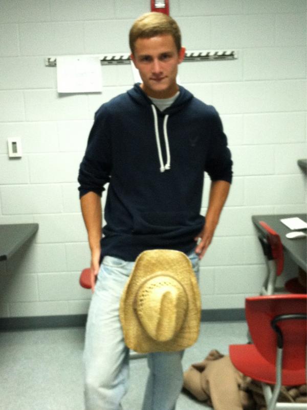 bornzynner69's tweet image. @TheKoppCar #gay #boner #tvclass