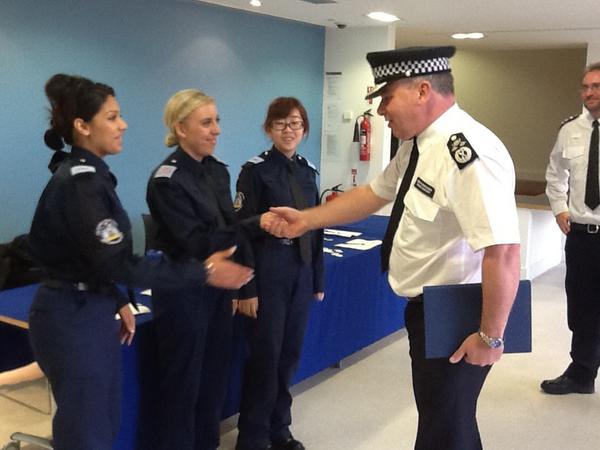MPSHounslow's tweet photo. The Deputy Commissioner of the Met thanking volunteer Cadets. http://t.co/OlNyzYMv