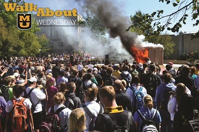 MizzouAlumni's tweet image. Students watched as a mock dorm was burnt to the ground for #FireFactor 2012. #WalkaboutWednesday bit.ly/FireFactor
