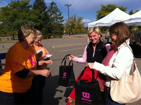OinkOutings's tweet photo. Question: How many pig farms are in MN? A: About 4,200 farms. Thanks for the question! #oinkoutings http://t.co/J7j0VlWs