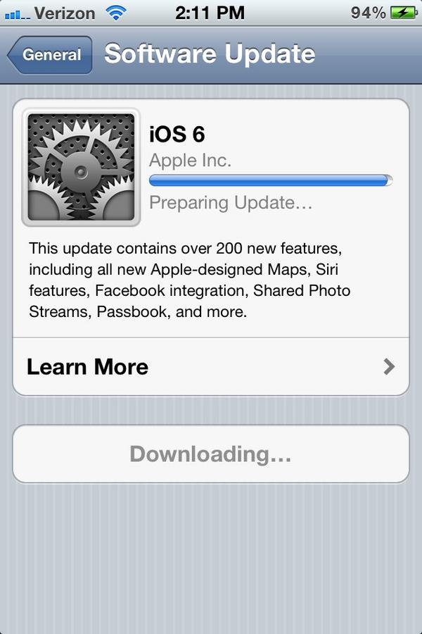 brimonaco_'s tweet image. it's been like this for ten minutes 😡😡 #movealready