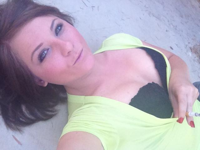 Laying outside under the shade tree http://t.co/N7iXKu0w