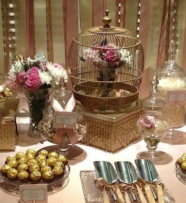 getMashed's tweet photo. How cute is this? Loving the flowers in the apothecary jar! http://t.co/PxqXH0wx