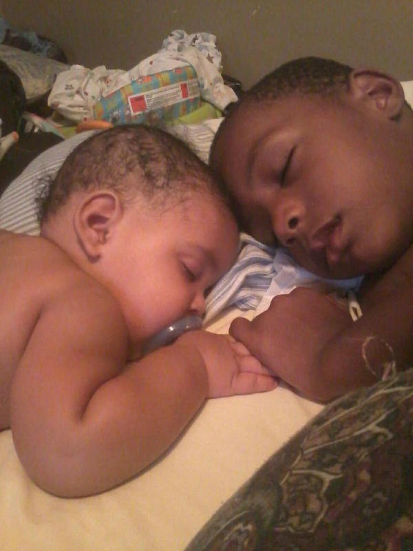 sindatruth's tweet photo. how my boys sleep http://t.co/pAZjaBQ8
