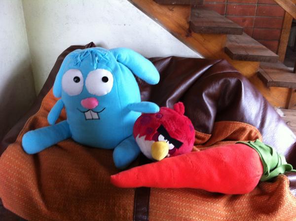 hungryRabbitApp's tweet image. Angry bird wants my carrot..