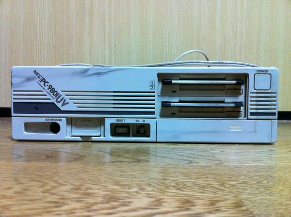 cloudcuckooland's tweet photo. 20年前に持ってました。懐かしいッス。 QT @kitasoft: 会社で廃棄寸前だったコイツを間一髪保護しました。多少汚れも見られますがそれもまた酷使された証しでしょう。ごくろうさま(￣^￣)ゞ http://t.co/ZxhudTww