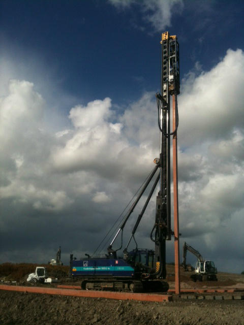 IJB Groep kan #heipalen in alle kleuren leveren! Voor project #drachterveld #Hoorn koos opdrachtgever bruine #heipalen