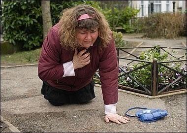 simonbarlow9's tweet photo. Get on your knees:) #wishyouwereincorrie http://t.co/Vijg5EZP