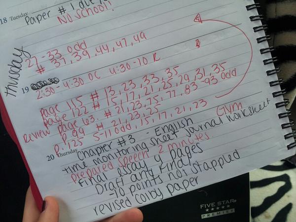 marywarrenox's tweet image. One nights home work .. this is not fair #nolife #nofriends #2moreclasses #morehw