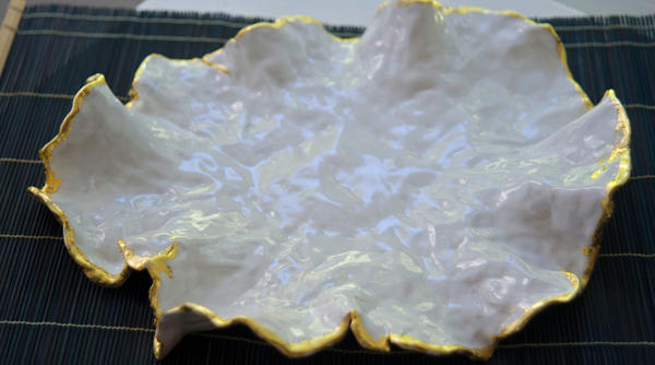 AnnaKasabian's tweet photo. Just dropped off some of my newest pottery at The Blue Peacock, Hamilton, MA. Thrilled to be here.... http://t.co/dIY3x7ir