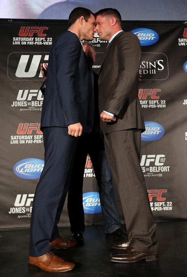 UFC 152: Jones vs Belfort Pre-fight Press Conference (video) A3Q3O17CAAMtVTy