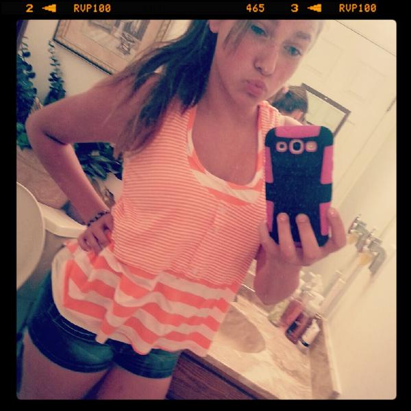 Becca_Jackson98's tweet photo. http://t.co/FneB5Ca9