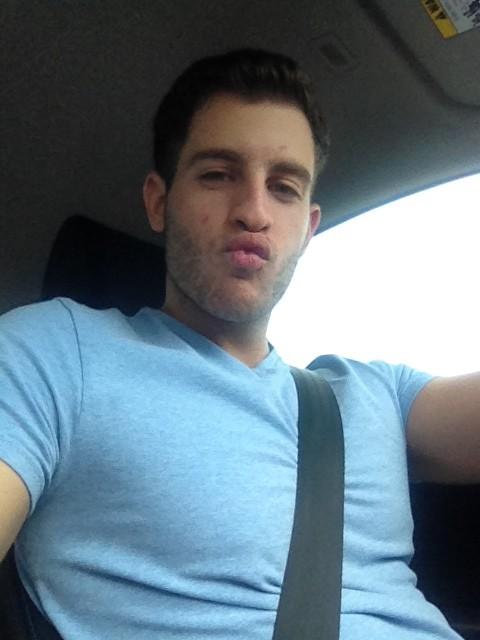 alexdezfilms's tweet photo. Un beso para todas mis fans!!!! Las quiero mucho y gracias por el cariño y el apoyo. #AlexFanFam http://t.co/SpZZMESi