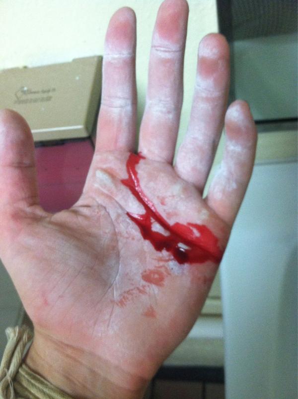 whatsupwithchu's tweet image. This is how I get all the boys. #flyingproblems #circus #flyingtrapeze #rips