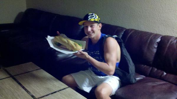 JessicaJaners's tweet image. Random sandwich left in the lobby... #MustBeATest #AlmostFailed