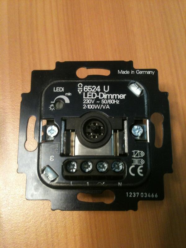 NIEUW van <a href="/bush/">@Bush</a>-Jeager naast de draai LED dimmer nu ook #LED tastdimmer!
Vraag bij <a href="/ConelgroLeiden/">Conelgro Leiden</a> of <a href="/martijnhessels/">Martijn Hessels</a>