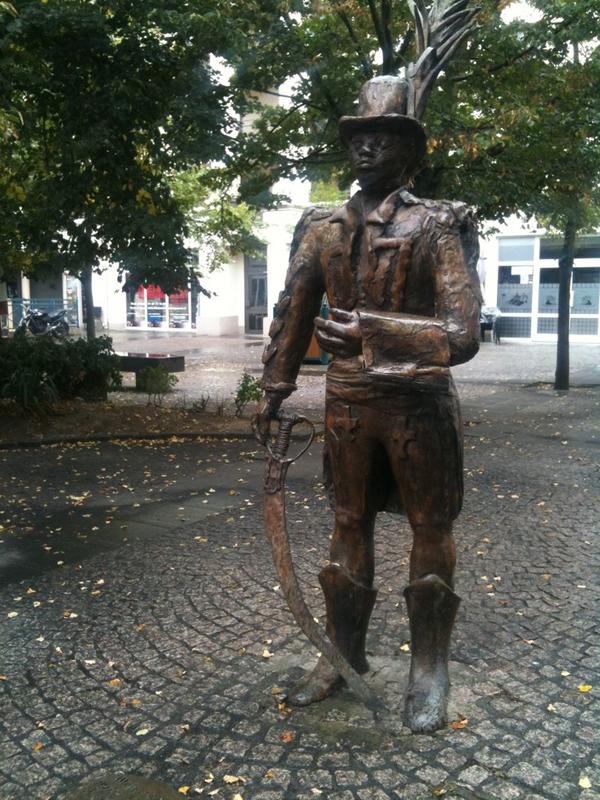 Sylvie Tissot Toussaint Louverture Avec Citation Gravee De Victor Schloecher Antiesclavage Massy Sculptureurbaine O Http T Co M45qgiq0 Twitter