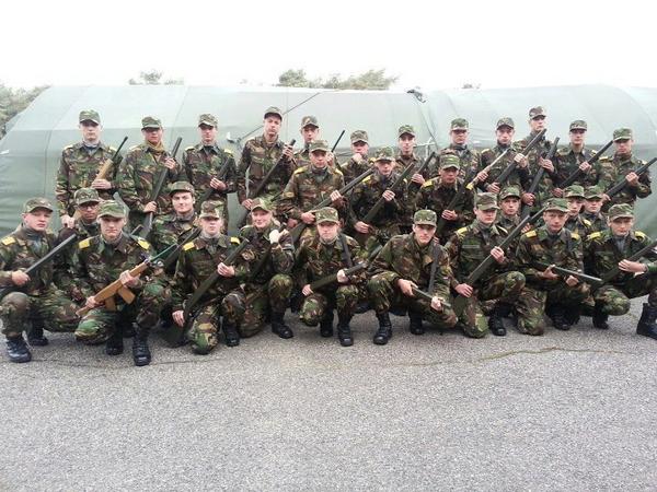 vevalandstede's tweet photo. Introductie bivak cohort 2012 in Budel. http://t.co/uL6joRQ6