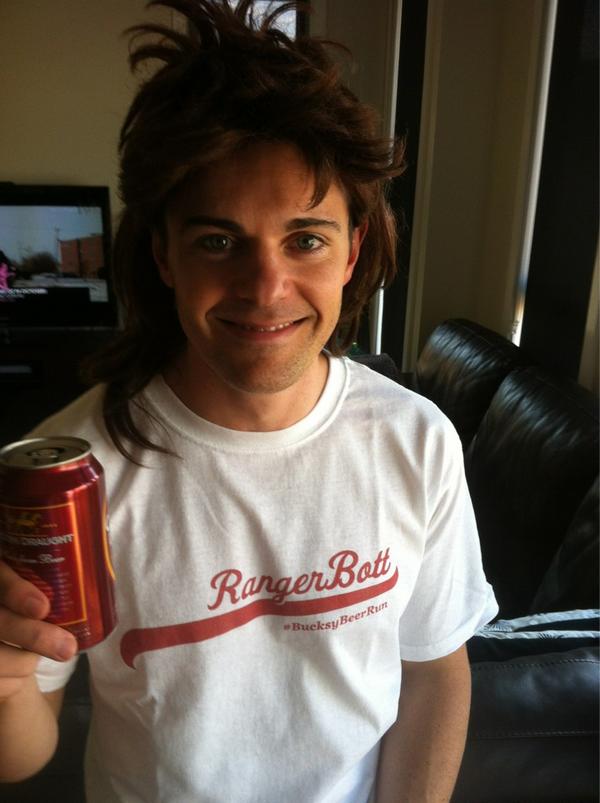 Shorty_Matt's tweet photo. @ShaunoFaulks @Sordy82 @hucks18 @DoddsyP @EamonStringer @drewpetrie20 Get it trending... #BucksyBeerRun http://t.co/bRBOaL8M
