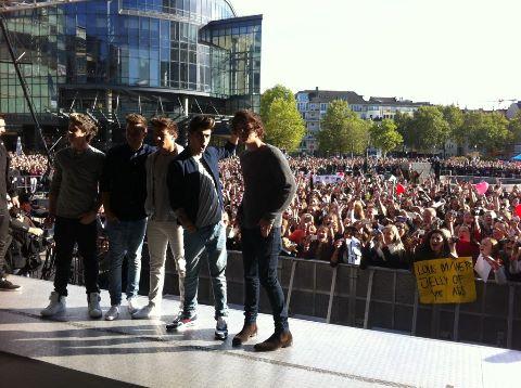 Embedded image permalink