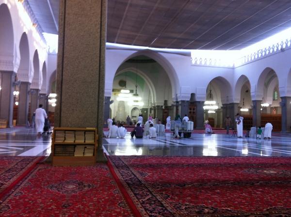 مسجد قباء بالمدينة المنورة A3Z7ISJCYAAyt-d