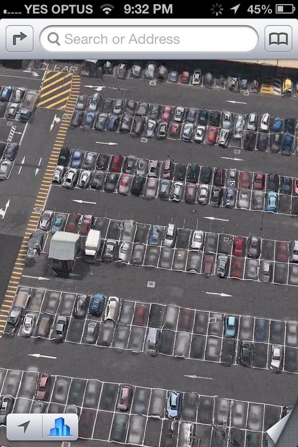 Alicedkc's tweet photo. Seems like there was some kind of epic movie fight in the parking lot at the Vic Market. #iOS6maps #ghostcars http://t.co/tIKWHihy