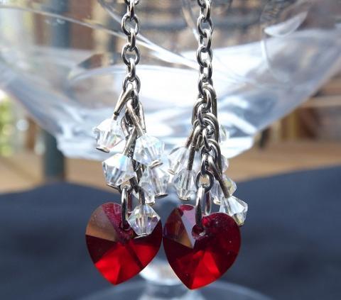 DesignsbyKR's tweet image. I design a lot of jewelry, using a lot of materials, but the most common one might be @Swarovski.  I love it!!