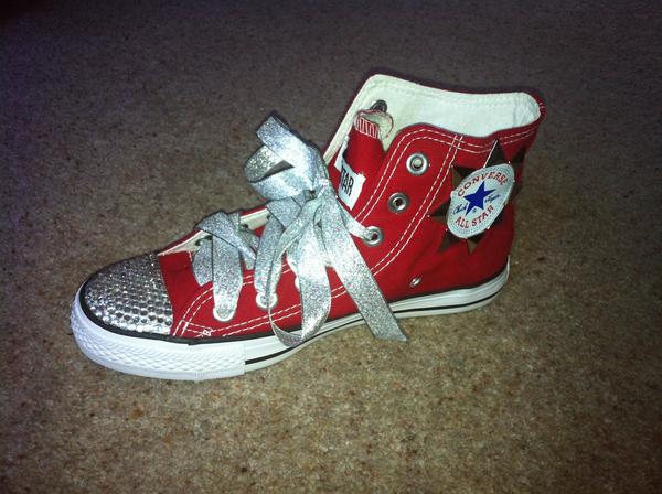 Sneaker_Chic_x's tweet photo. #customisedconnies #getreadyforautumn #reem http://t.co/Pmnlq0Q8