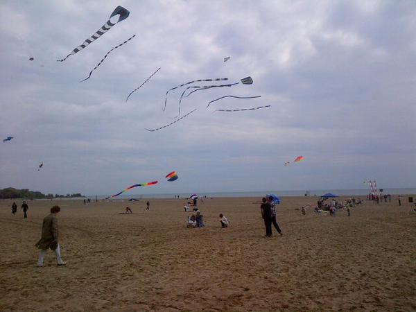 RelayEducation's tweet image. Perfect #Wind @TorontoWindFest - Lots of amazing kites, crafts and different ways to use the power of the wind.