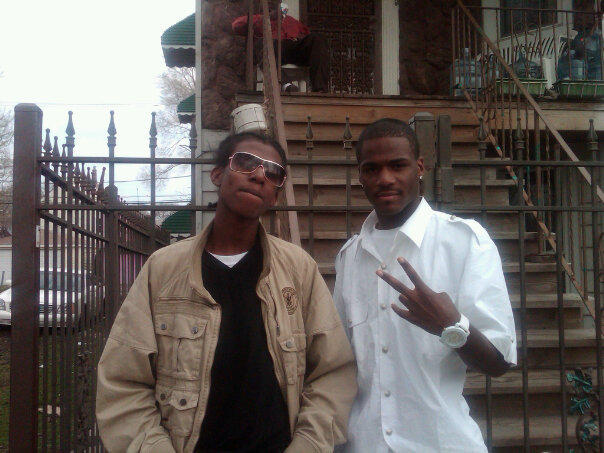Chillin with a fan of mines http://t.co/pnhJJJxt<a href="/tag/freeherbo"class="tags"><span>#freeherbo</span></a>