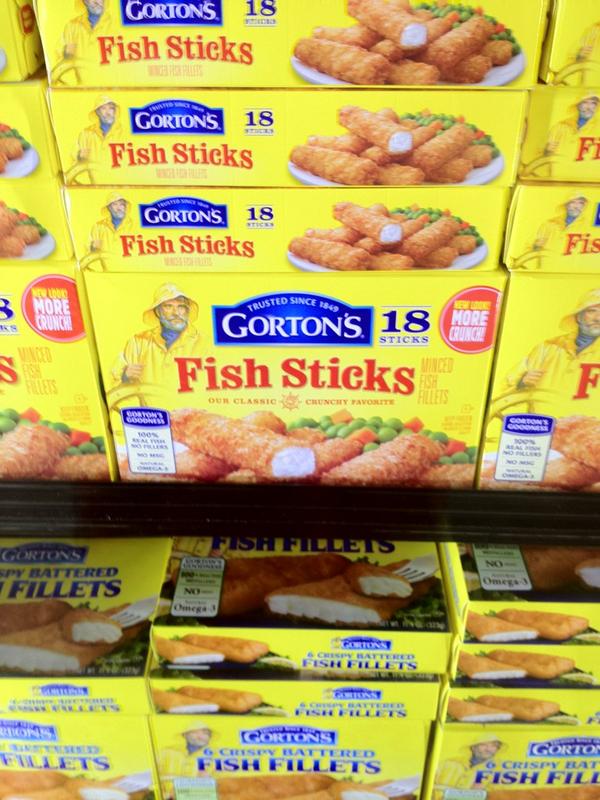 __Stuart's tweet photo. @mwbolton45 Do you like fish sticks ?! http://t.co/bcdC64sS