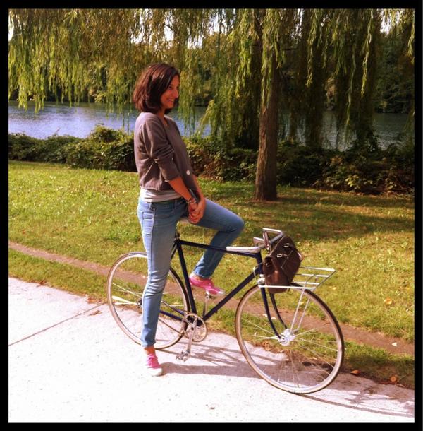Chagrise's tweet photo. Nouvelle bicyclette! Trop chic :) http://t.co/RdklzQk8