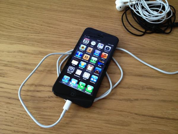 seanodotcom's tweet image. RT @mattgemmell “I’m still babying the #iPhive a bit…”  /doing the exact same until a Contour / Rokform case arrives