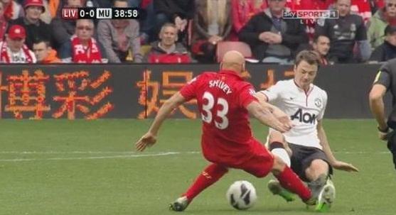Jonjo Shelvey Jonny Evans Tackle