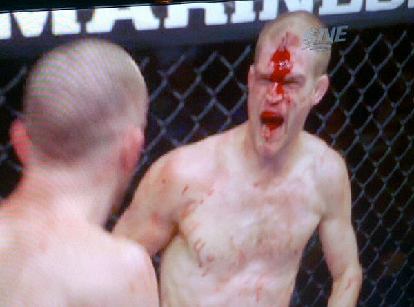 racer424's tweet image. @evandunham155 @BradTavares #fotn look familair? Great fight!