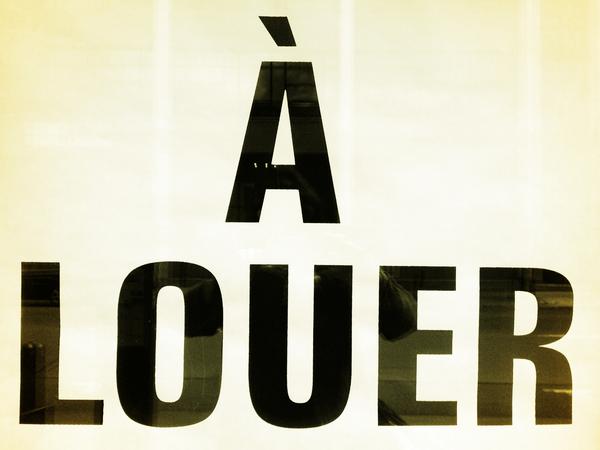 mtlbestfoodever's tweet photo. La Chilenita on St-Laurent near St-Viateur is permanently closed. The only location still open is the one on Napoléon http://t.co/wN6esClw
