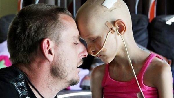YepHerkenbaar's tweet photo. Hoeveel RT's krijgt dit meisje?  1 RT=1 respect ! http://t.co/hzNNZrAq