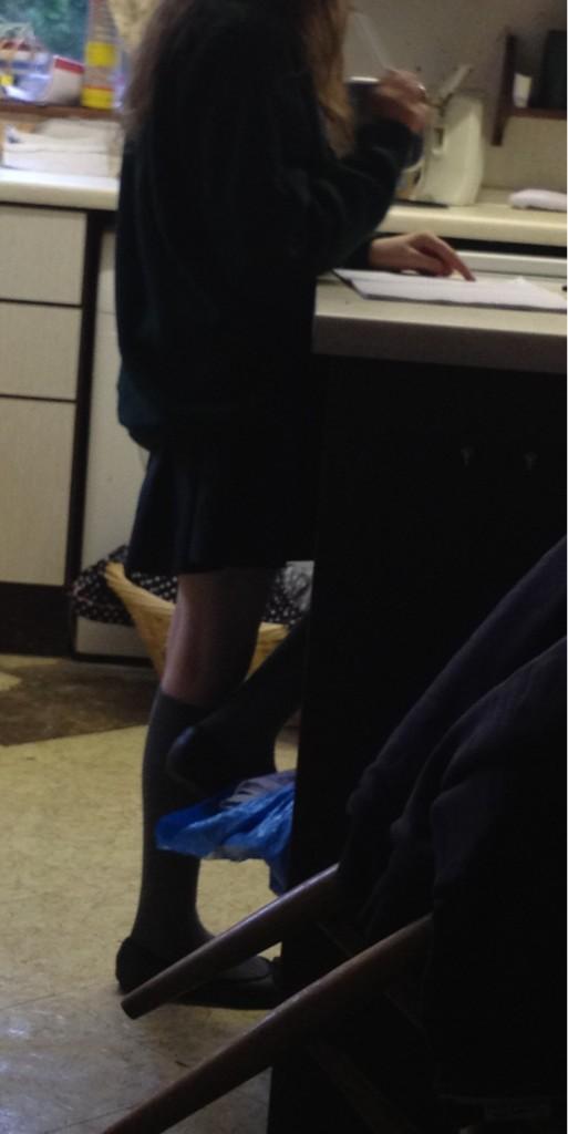 eliecocking's tweet image. This is what year 7&apos;s at greenbank have their skirt like, #pullitdown