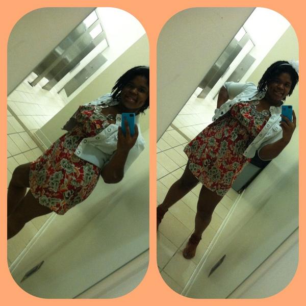 Dimples1Finest's tweet image. Full off class!! Sexy n cool 