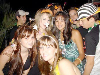 poxavictor's tweet photo. as gataaaaas, eu top hahaha ! http://t.co/S6CYL59L