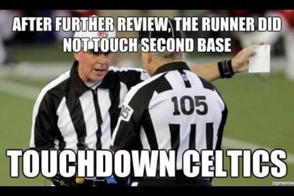 Ash1eyDanie11e's tweet image. Haha #mnf #packergame #cluelessrefs
